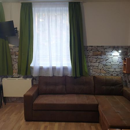 Kid Familia Panzio Balatonszarszo Bed & Breakfast Dış mekan fotoğraf