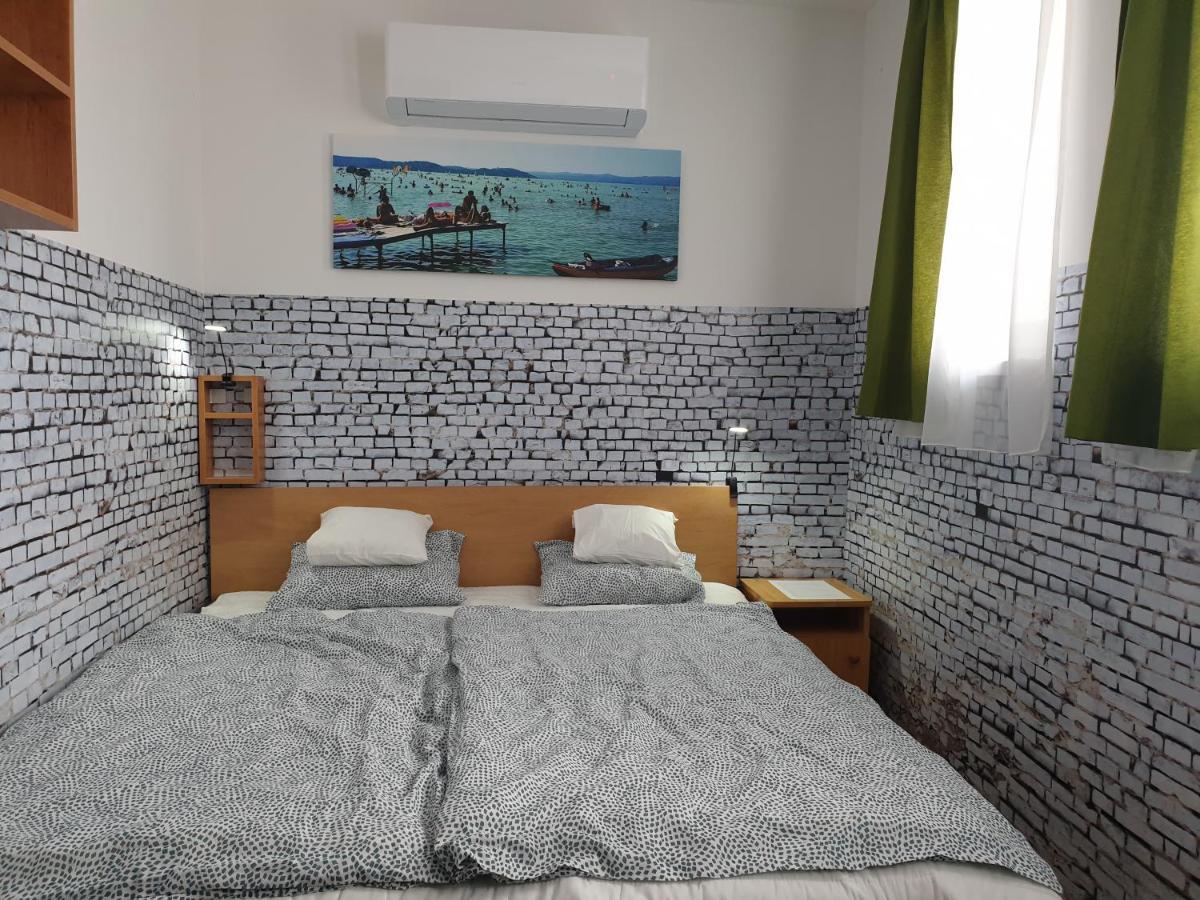 Kid Familia Panzio Balatonszarszo Bed & Breakfast Dış mekan fotoğraf