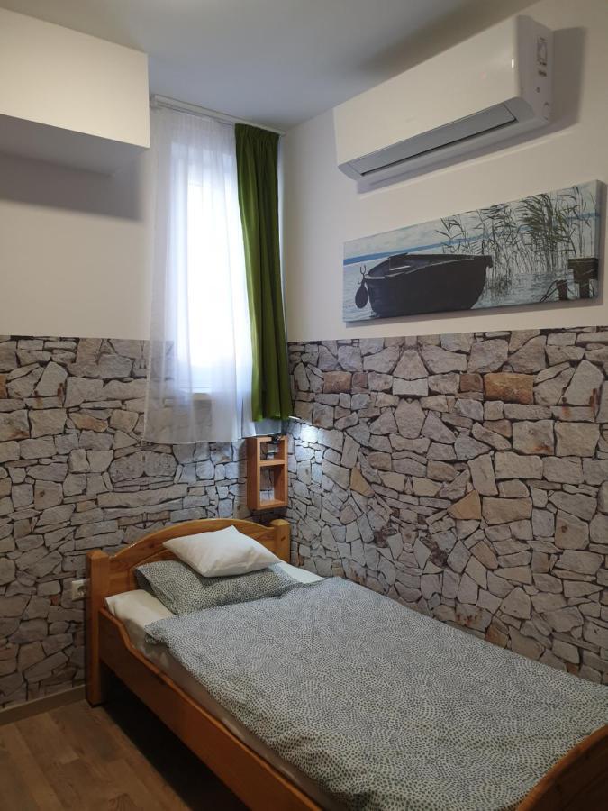 Kid Familia Panzio Balatonszarszo Bed & Breakfast Dış mekan fotoğraf